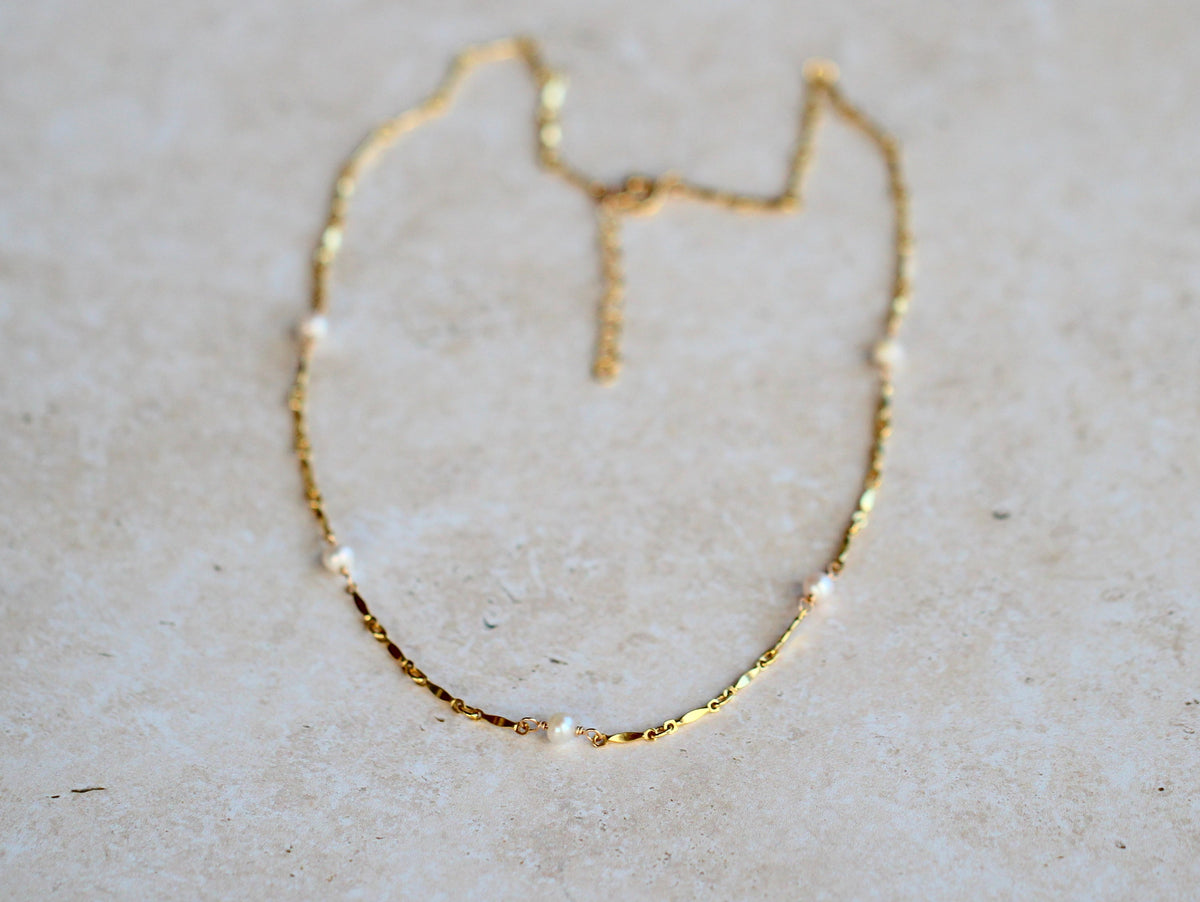Scalloped Pearl Choker