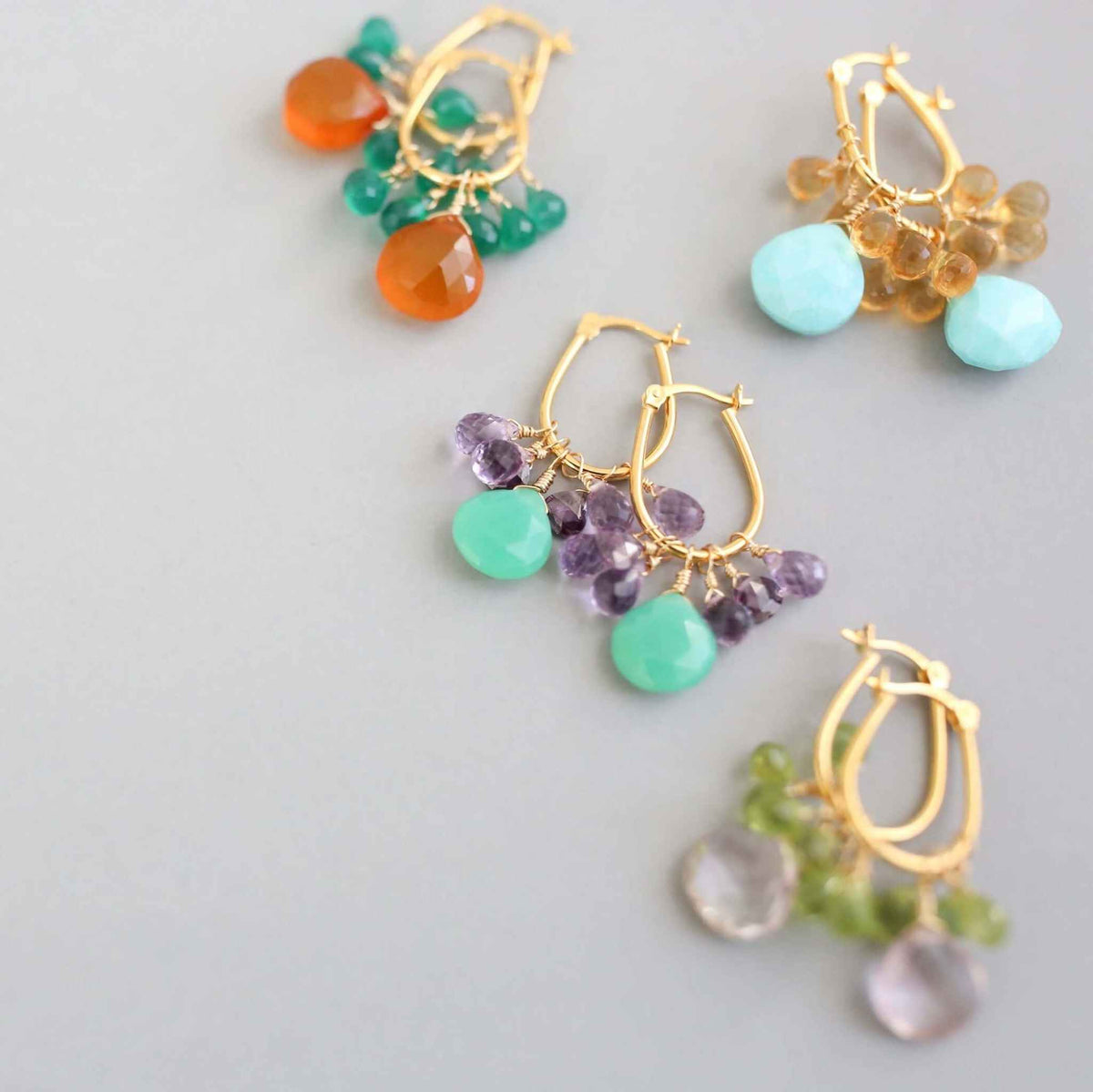 Dark Orange Chalcedony & Green Onyx Gold EarringsSmall but mighty rich color. Beautiful dark orange chalcedony paired with green onyx briolettes.
- 1.5 inches long- Latch backs- 14k gold plated .925 fine Italian stEarringsPARKEN JEWELRYVettedArcDark Orange Chalcedony