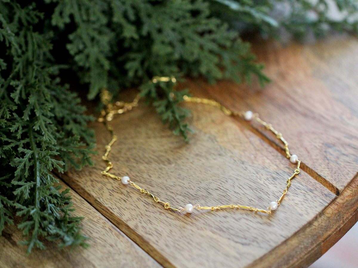 Scalloped Pearl Choker
