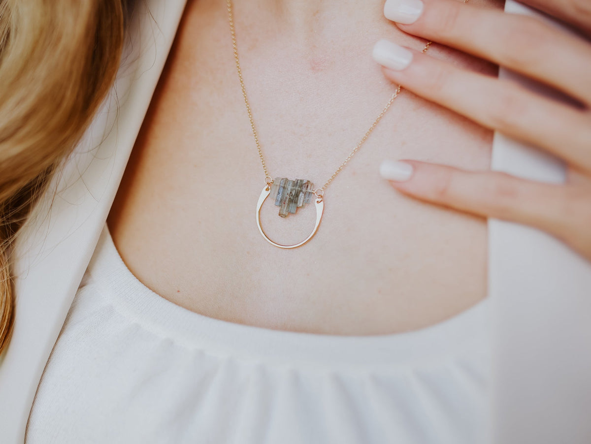 Bar Graph Necklace - Aquamarine
