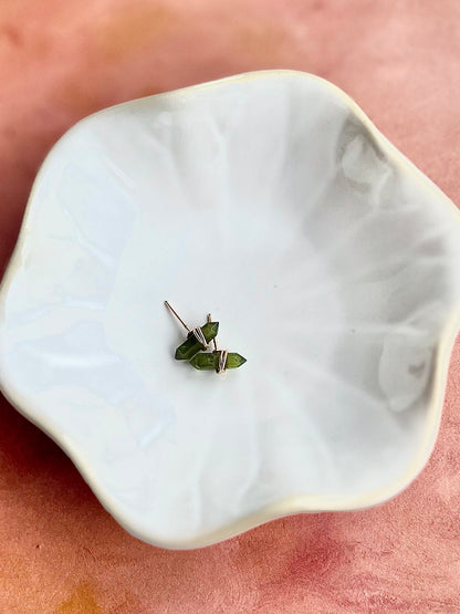 Crest Studs - Peridot