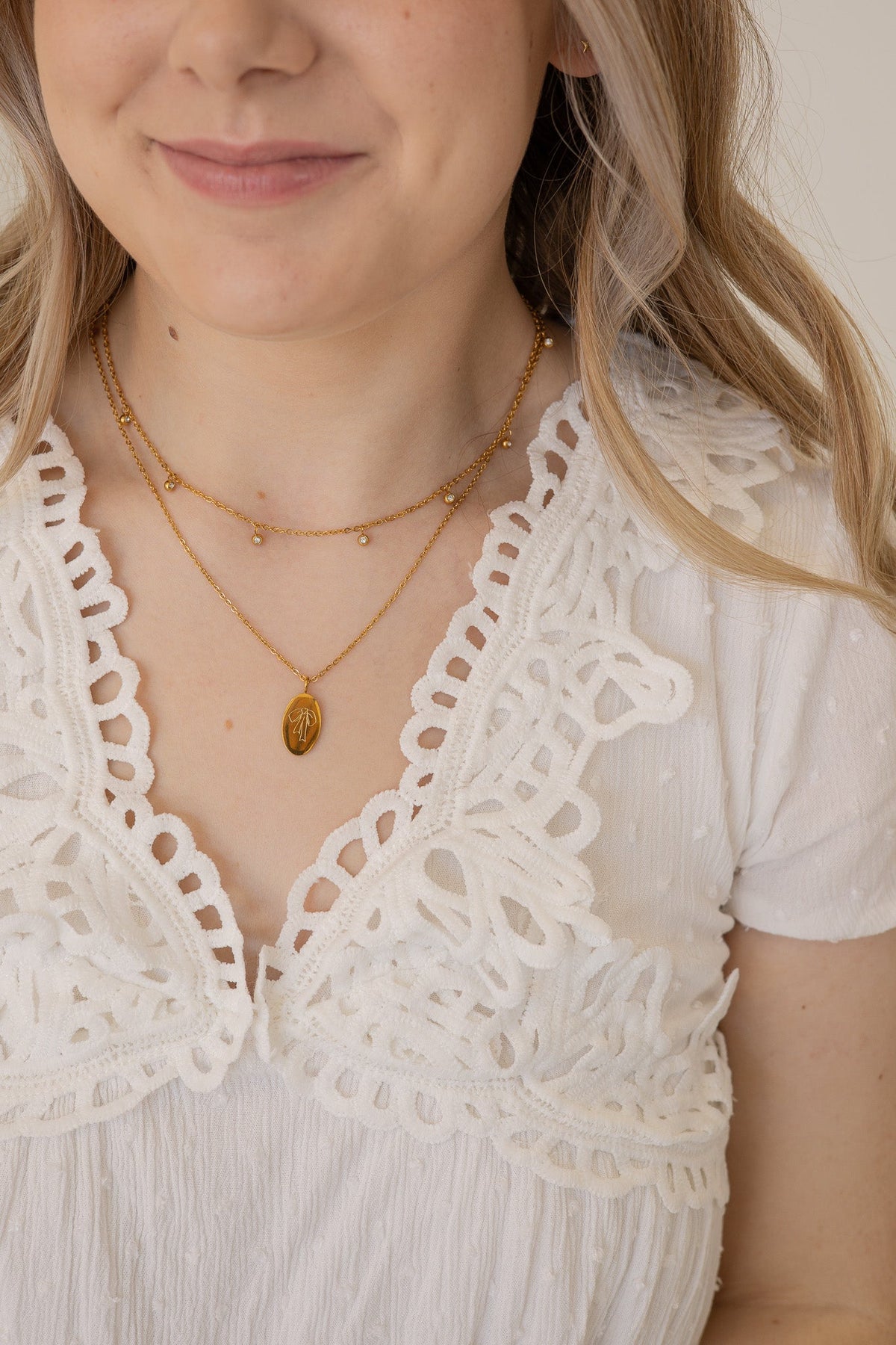 Bow Pendant Necklace