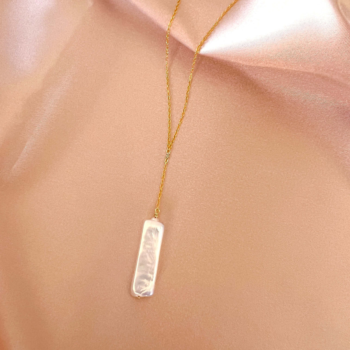 Stick Pearl Y Necklace