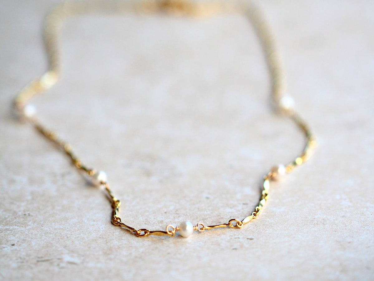 Scalloped Pearl Choker