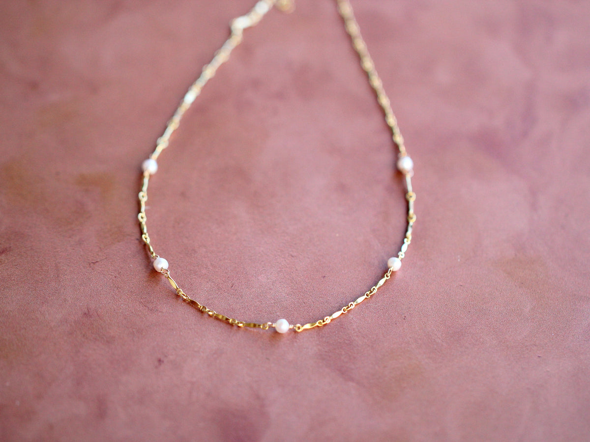 Scalloped Pearl Choker