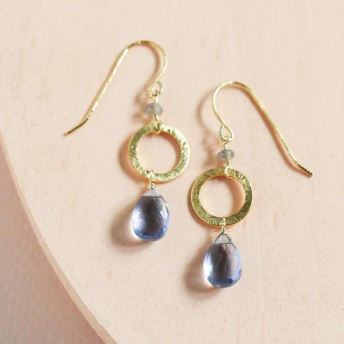 Tanzanite Quartz Silver Drop EarringsPretty and simple, these little gems will be your go-to earrings.
- Tanzanite quartz gemstones- 1.5" long- French hooks
- Rhodium plated .925 fine Italian sterling sEarringsPARKEN JEWELRYVettedArcTanzanite Quartz Silver Drop Earrings