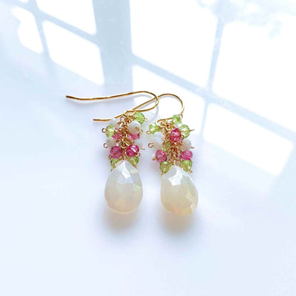 White Chalcedony Pastel Gemstone EarringsShimmering white stones topped with a peridot, pink tourmaline and pearl cluster of gems.
- 1.25" long- French hooks- 14k gold plated .925 fine Italian sterling silvEarringsPARKEN JEWELRYVettedArcWhite Chalcedony Pastel Gemstone Earrings