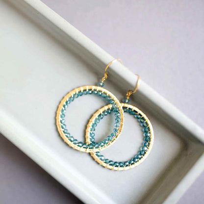 London Blue Quartz Halo Jewelry SetThe Halo collection was our very first one. Intended to symbolize the intricate, universal energy woven within us all. This beautiful set is ultra lightweight and peNecklace/Earring SetPARKEN JEWELRYVettedArcLondon Blue Quartz